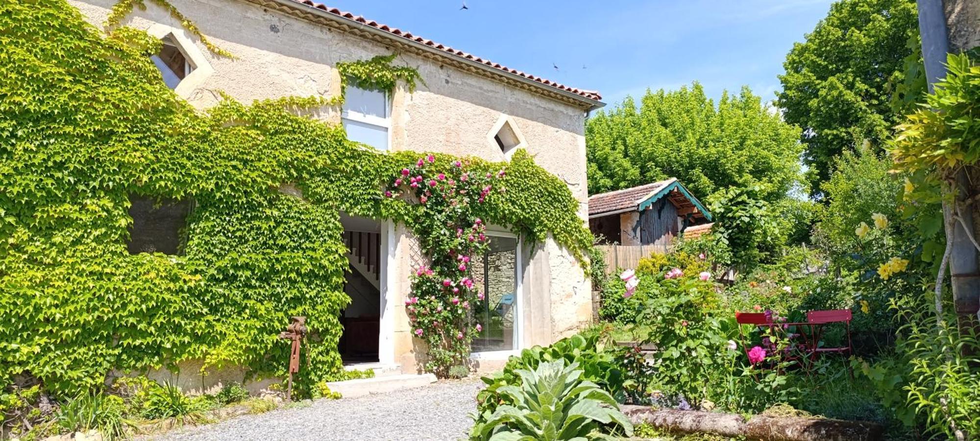 Maison Irondas Saint-Pierre-d'Aurillac Kültér fotó